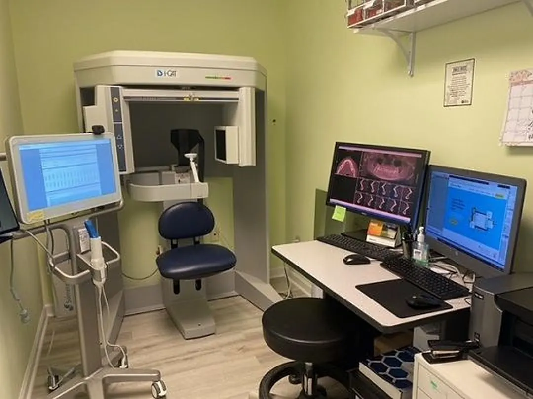 Digital imaging and X-ray room at the West Grove office